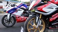Kemudian motor ketiga, milik peserta nomor urut 04, warna dominan merah, hitam, dan putih, waktu modifikasi 1 tahun.