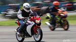 Ratusan Bikers Geber Motor Honda di Sirkuit Sentul