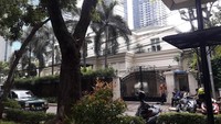 Ini suasana di depan kediaman Sandiaga Uno pukul 11.00 WIB pagi ini. Foto: Isal Mawardi/detikcom