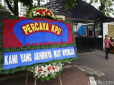 KPU Banjir Karangan Bunga Dukungan