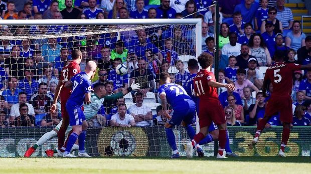 Proses gol yang dicetak Giorginio Wijnaldum ke gawang Cardiff City. (