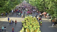 Festival Sarung dirangkaikan dengan sejumlah acara lain, seperti Fashion Show Dewasa dan Anak-anak, juga ada pemeriksaan kesehatan gratis, serta door prize untuk pemilihan best costum dan best community. Wah, seru ya! (dok. istimewa)