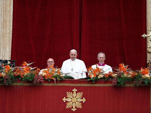 Paus Fransiskus Kutuk Serangan Bom di Gereja di Sri Lanka Saat Perayaan Paskah