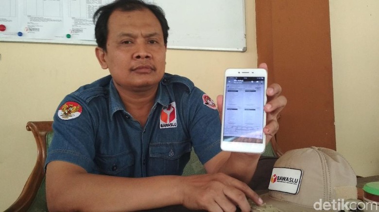 Diduga Ada Penggelembungan Suara, 2 TPS di Blitar Berpotensi Coblosan Ulang Diduga Ada Penggelembungan Suara, 2 TPS di Blitar Berpotensi Coblosan Ulang