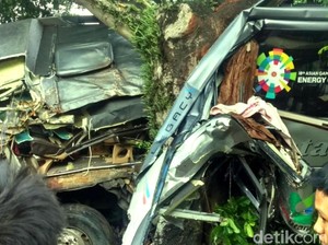 Bus Tabrak Pohon di Sukabumi, Saksi: Sebelum Insiden Sopir Diganti