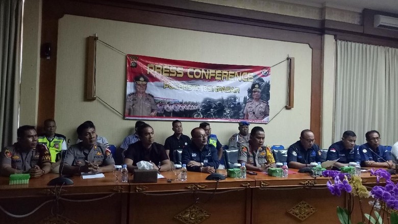 Polisi Pastikan Kebakaran di Bandara Ngurah Rai karena Korsleting Listrik Polisi Pastikan Kebakaran di Bandara Ngurah Rai karena Korsleting Listrik