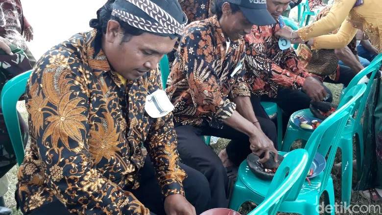 Meriahnya Peringatan Hari Kartini di Desa Terpencil di Tegal Meriahnya Peringatan Hari Kartini di Desa Terpencil di Tegal