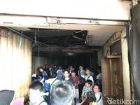 Rukonya Terbakar, Pedagang Tanah Abang: Dengkul Saya Lemas