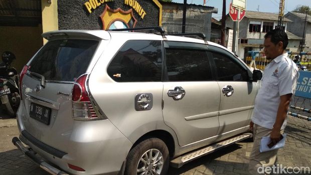 Ini mobil pembawa orang penderita gangguan jiwa/