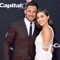 Salah satu momen mesra Olivia Culpo dan Danny Amendola ditampilkan keduanya ketika menghadiri acara penghargaan untuk para atlet The 2017 ESPYS di Los Angeles pada 2017. Tahun itu hubungan cinta Olivia dan Danny sedang hangat-hangatnya. Foto: Getty Images