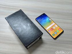Unboxing Samsung Galaxy S10+ Termahal