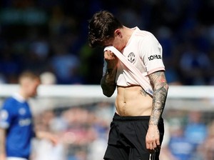 Victor Lindelof Lemah Duel Udara