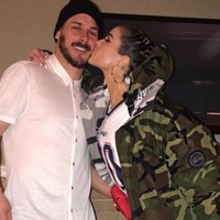 Saya percaya bahwa seharusnya ada batasan antara kehidupan pribadi dan media sosial. Namun, Olivia percaya pada gaya hidup yang seperti akuarium. Perbedaan prinsip ini sangat terasa dalam hubungan kami, kata Danny. Foto: Instagram