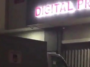Bawaslu DKI Cek Video Viral Mobil Berstiker KPU Parkir di Digital Print