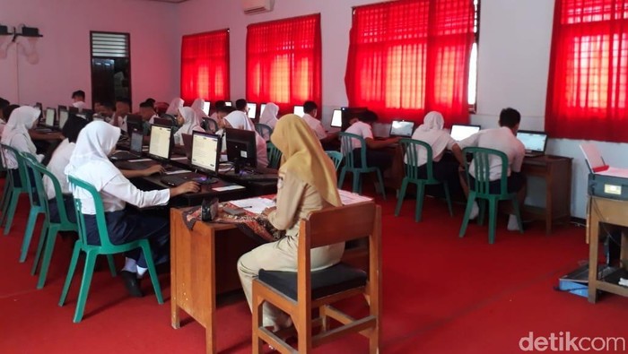 UNBK SMP di Blitar