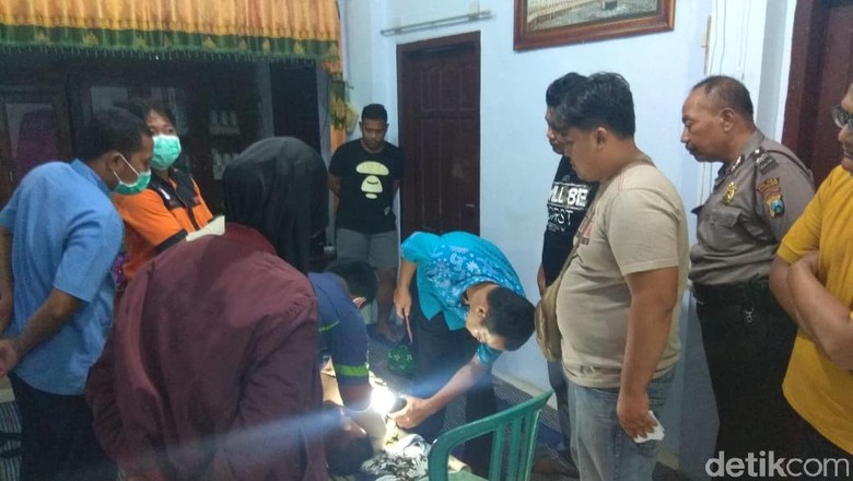 Sebelum Tewas, Penderita Gangguan Jiwa Tulungagung Disemprot Cairan Cabai Sebelum Tewas, Penderita Gangguan Jiwa Tulungagung Disemprot Cairan Cabai