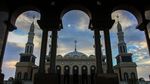 Potret Lima Masjid Megah di Indonesia