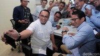 Melalui vlog tersebut, dia menyatakan siap untuk kembali berjuang di Pilpres 2019.