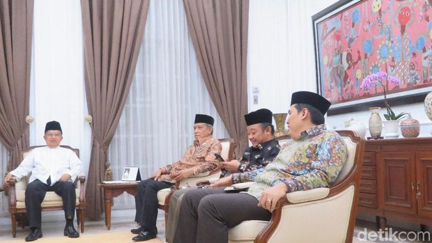 Sejumlah Tokoh Ormas Islam Silaturahmi ke Kediaman JK