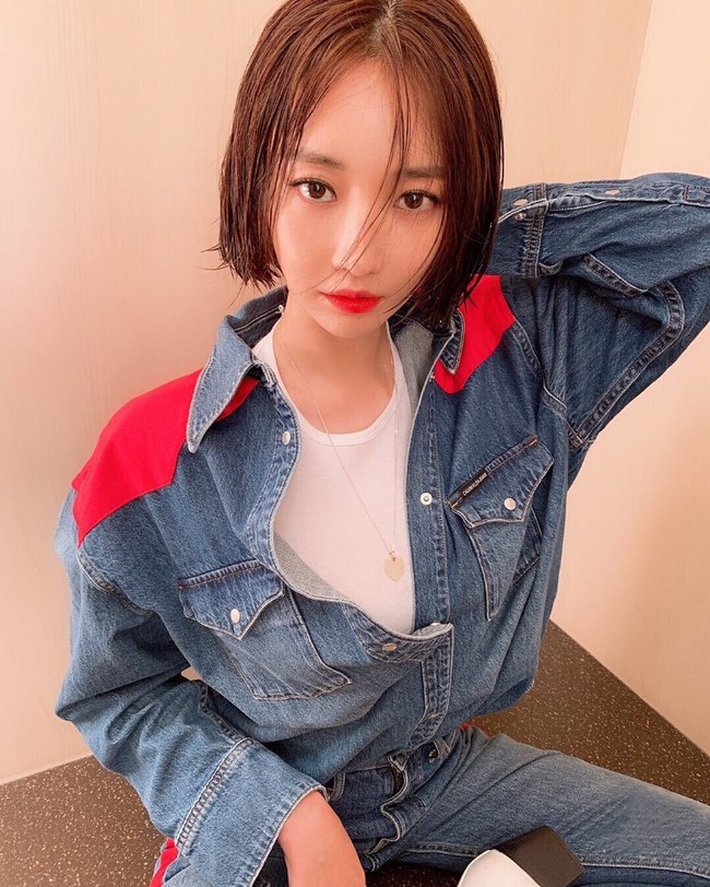 Go Joon Hee juga seorang aktris dari Korea. Pemain serial Possessed tersebut juga punya penampilan yang bisa dibilang awet muda di usianya yang ke-33 tahun. Foto: Instagram @gojoonhee