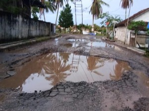 Pemkab di Sumsel Minta Kontraktor Tol Trans Sumatera Perbaiki Jalan