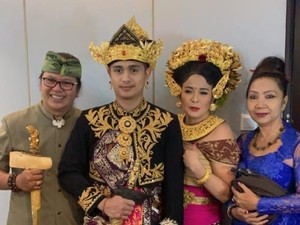 Jennifer Puji Ketampanan Ajun Perwira Pakai Baju Pengantin Khas Bali