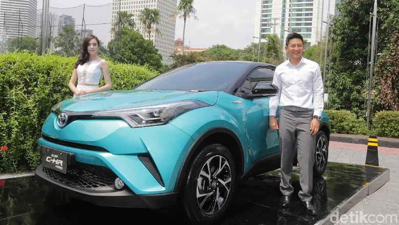 Rio Haryanto menghadiri peluncuran C-HR hybrid di Jakarta Foto: Agung Pambudhi Rio Haryanto menghadiri peluncuran C-HR hybrid di Jakarta Foto: Agung Pambudhi