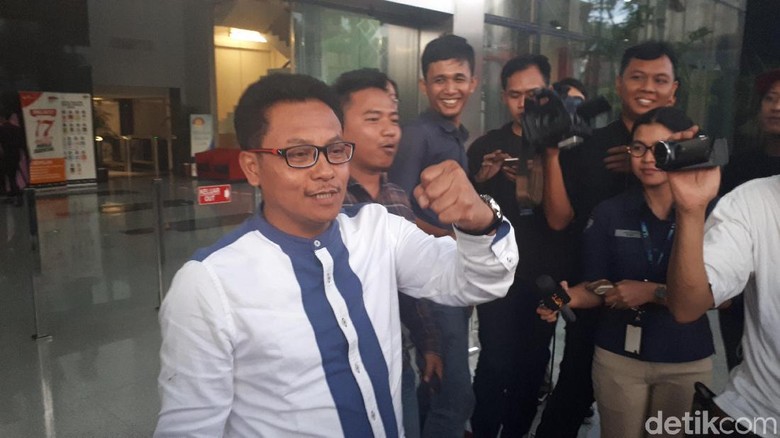 Diperiksa KPK, Wali Kota Malang Ngaku Tak Tahu Suap Anggota DPRD Diperiksa KPK, Wali Kota Malang Ngaku Tak Tahu Suap Anggota DPRD