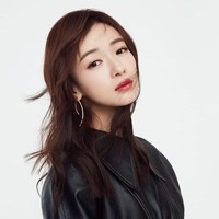 Wu Jinyan dari China punya kecantikan wajah yang klasik. Aktris ini pun dikenal dengan serial Story of Yanxi Place yang mengantarnya pada sejumlah penghargaan. Foto: Instagram @jinyan_xukailove__