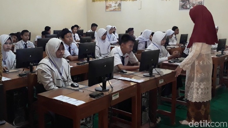 Menghadirkan UN yang Bermarwah Menghadirkan UN yang Bermarwah