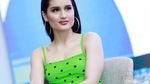 Gaya Santai Cinta Laura dengan Busana Hijau