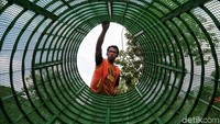 Pemprov DKI Jakarta menggencarkan gerakan menabung air hujan sebagai salah satu upaya mengantisipasi banjir di Jakarta.
