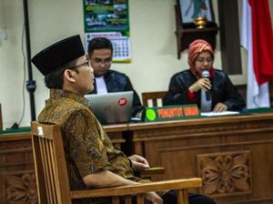 Wakil Ketua DPR Taufik Kurniawan Hadapi Vonis Kasus Suap Hari Ini