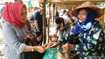 Foto: Pasar di Purworejo Ini Ada di Tengah Sawah