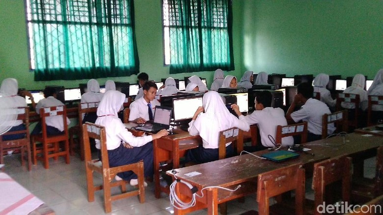 Belum Terakreditasi, 25 SMP di Ciamis Masih Numpang UNBK Belum Terakreditasi, 25 SMP di Ciamis Masih Numpang UNBK