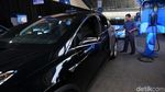 Melihat Tesla X 75D, Taksi Mewah Silverbird