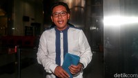 Ia diperiksa sebagai saksi kasus dugaan suap anggota DPRD Kota Malang.