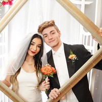 Aksi Danielle dan Mikey membuat konten yang membohongi netizen dengan berpura-pura menikah dan memalsukan kehamilan inilah yang ramai dihujat. Netizen menyebut aksi keduanya menyakiti hati orang-orang yang sedang berjuang untuk hamil. Kalian harusnya malu, begitu juga dengan orang-orang dewasa di sekitarmu. Dewasalah, demikian salah satu kritik netizen. Foto: Instagram