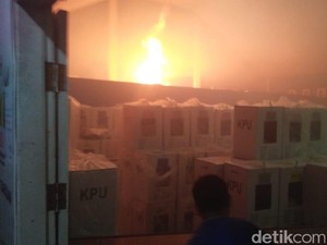 Heboh Kotak Suara Terbakar, dari Maluku hingga Sumbar