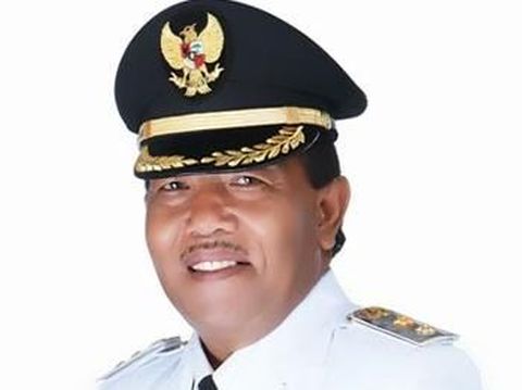 Bupati Mandailing Natal Dahlan Nasution.