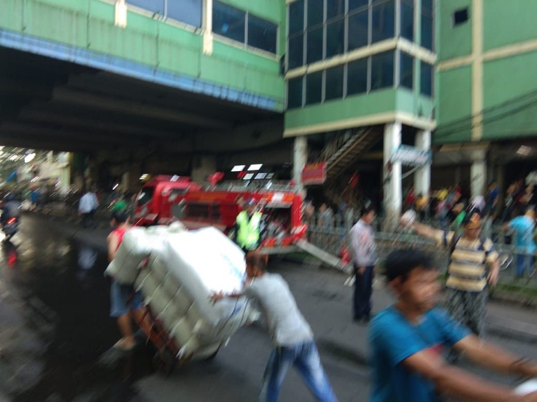 Blok C Tanah Abang Kebakaran, Lalin Ditutup Sementara Blok C Tanah Abang Kebakaran, Lalin Ditutup Sementara