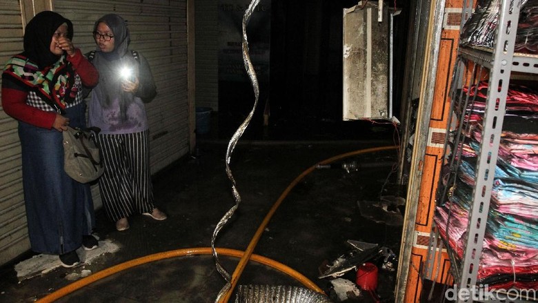 Polisi Duga Penyebab Kebakaran Blok C Tanah Abang Akibat Korsleting Polisi Duga Penyebab Kebakaran Blok C Tanah Abang Akibat Korsleting