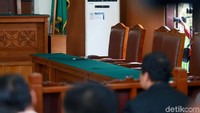 Sidang perdana praperadilan Rommy dibuka hakim Agus Widodo di Pengadilan Negeri Jakarta Selatan (PN Jaksel), Jalan Ampera Raya, Senin (22/4/2019).