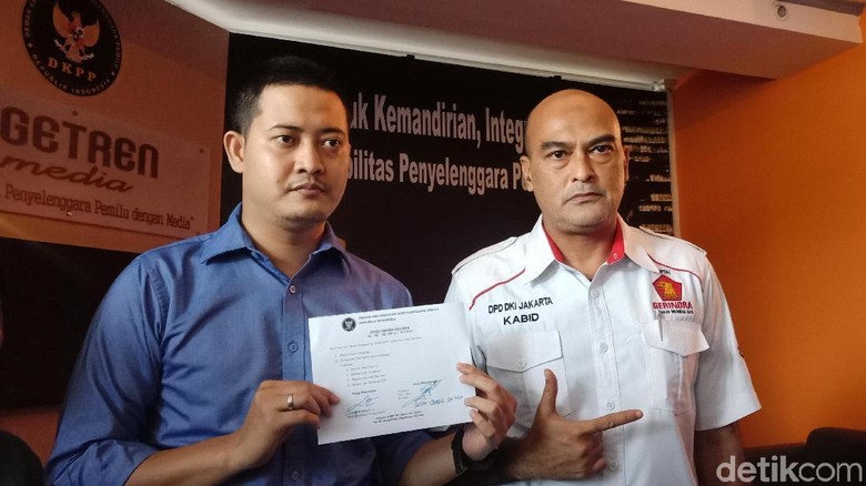 Gerindra Laporkan Bawaslu Jakut ke DKPP soal OTT Staf M Taufik Gerindra Laporkan Bawaslu Jakut ke DKPP soal OTT Staf M Taufik