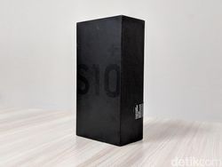 Unboxing Samsung Galaxy S10+ Termahal