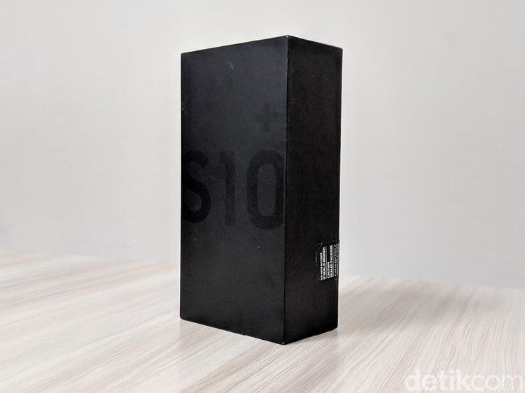 Unboxing Samsung Galaxy S10+ Termahal