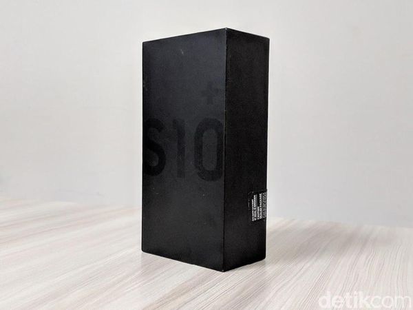 Unboxing Samsung Galaxy S10+ Termahal