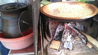 Beberapa penjual toge goreng masih memasak dengan api kayu bakar sehingga rasanya lebih mantap. Foto: Instagram @vicpandiwijaya