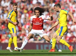 Di menit-menit terakhir peratandingan Arsenal terus menggedor pertahanan Palace. Tapi gol penyama kedudukan yang dicari tuan rumah tak kunjung muncul. Warren Little/Getty Images.