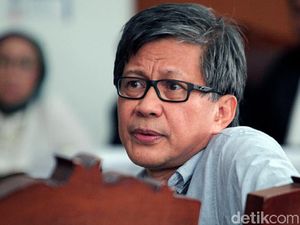 Pernyataan Rocky Gerung Sebut Ganjar-Puan Orang Bodoh Bagi Milenial